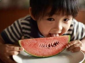 娱乐吃瓜酱喝水哥,揭秘娱乐圈背后的趣味故事